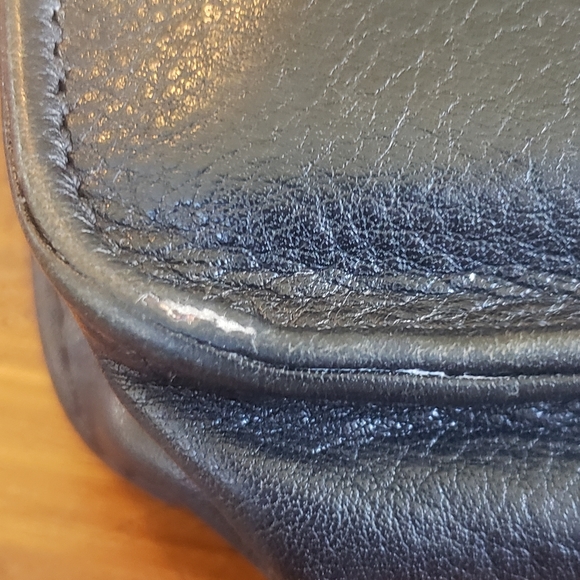 Hobo black leather crossbody bag - Picture 13 of 14